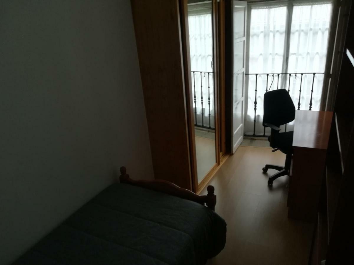 Pension Residencia Universitaria Rey ซานติอาโก เด กอมโปสเตลา ภายนอก รูปภาพ